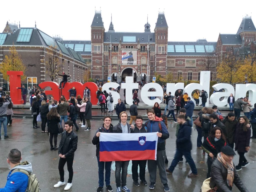 003_Quattrondo Formaat Mks Tongeren Belgija 15okt-15nov2018