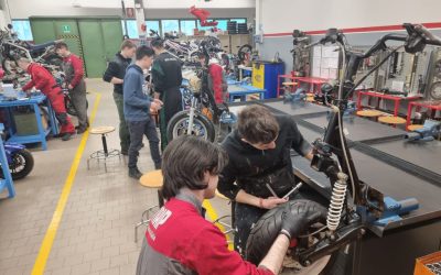 Avtomehaniki na praksi v Italiji