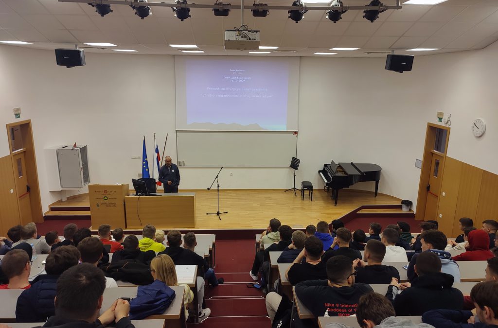 Aktivno državljanstvo: predavanje Ž. Trušnovca in ogled filma Šepet metulja